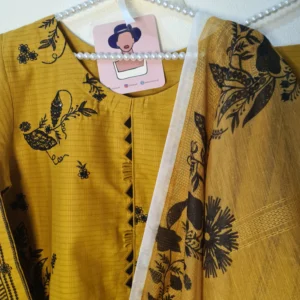 Embroidered- 3 Pc Cotton Suit