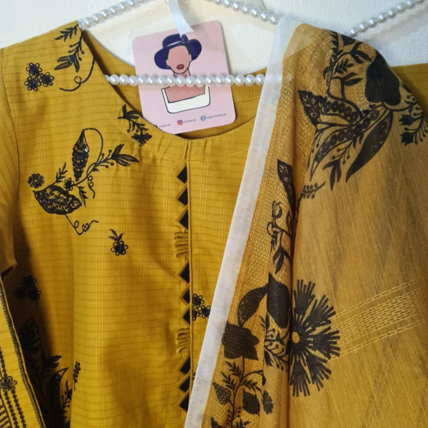 Embroidered- 3 Pc Cotton Suit