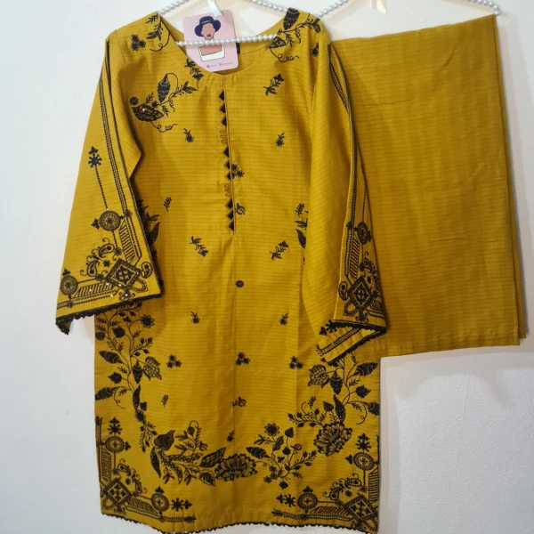 Embroidered- 3 Pc Cotton Suit - Image 2