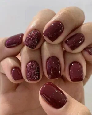 Hania Amir False Nails