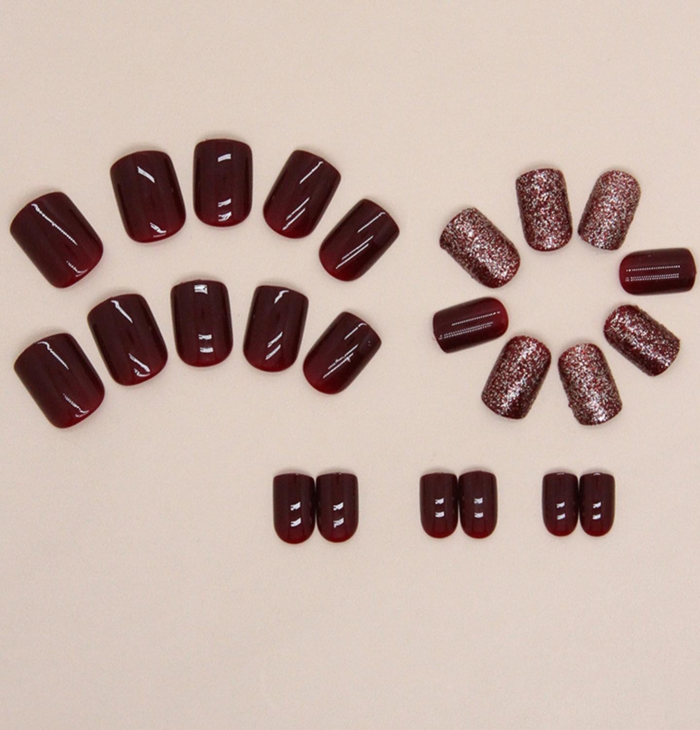 Hania Amir False Nails - Image 3