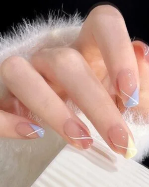Areej Mohiyodin False Nails