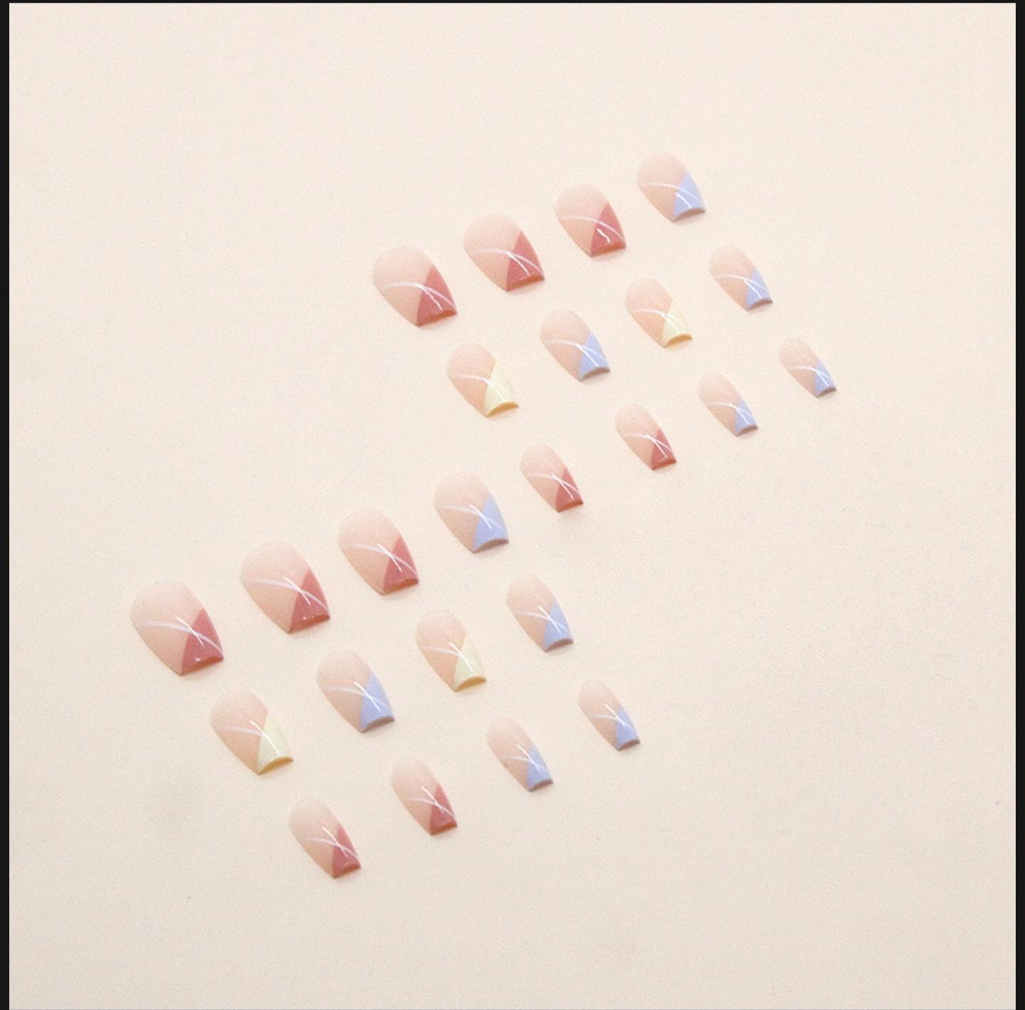Areej Mohiyodin False Nails - Image 4