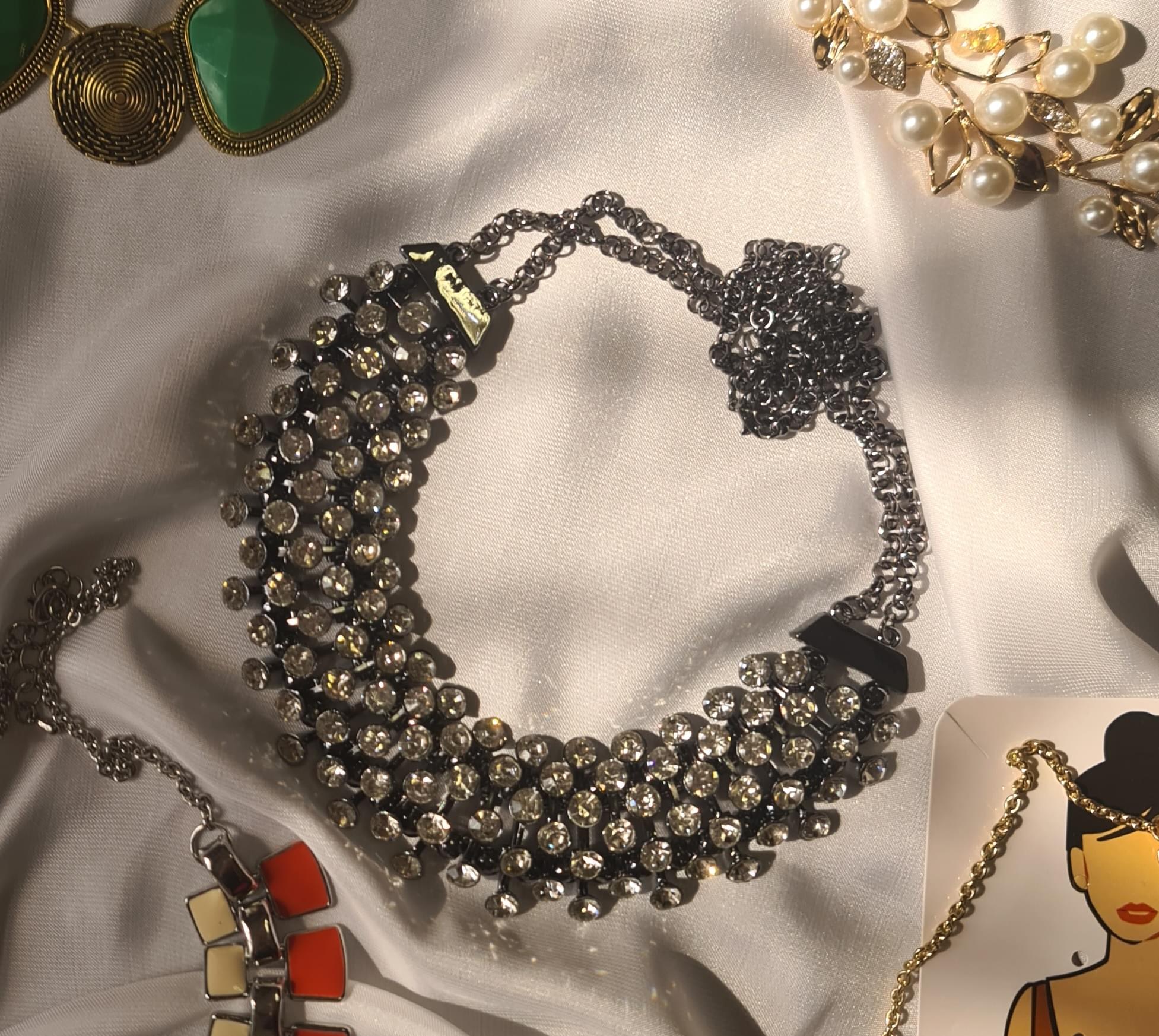 Crystal necklace 01 - Image 2